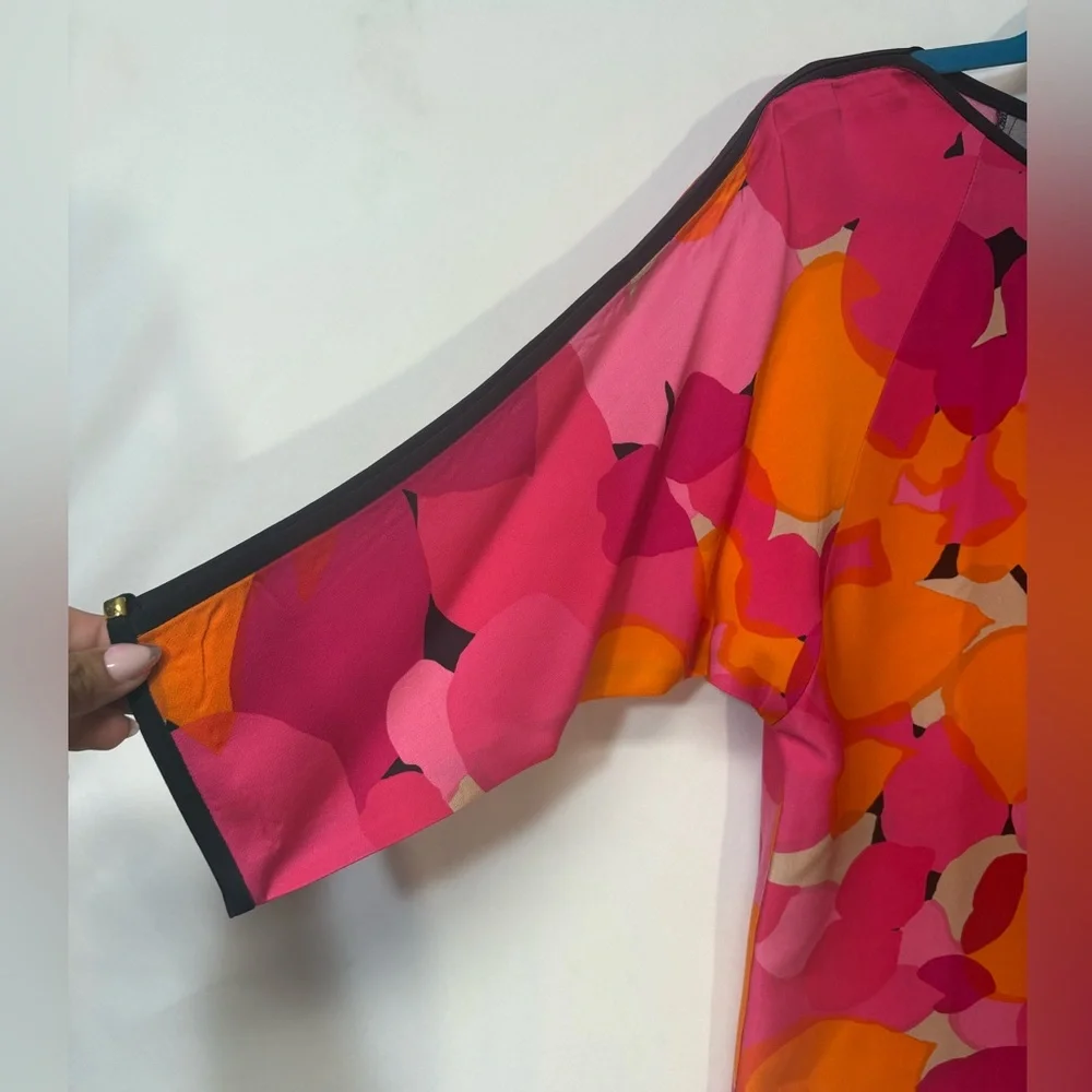 Trina Turk Kaftan Tunic Shift Sz 6, Bright Abstract Floral Print, Rayon, Split S - Picture 4 of 12